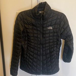 Northface womens small zip up waterproof